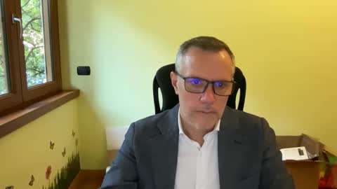 Andrew online show from 10/22/25, 03:34