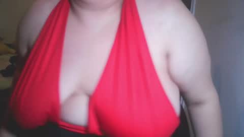 Snapshot of nicholle chatting on 02/28/25, 11:12 Nicholle online show from 02/28/25, 11:12