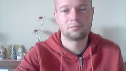 Snapshot of nick1990b chatting on 12/13/24, 01:22 nick1990b online show from 12/13/24, 01:22