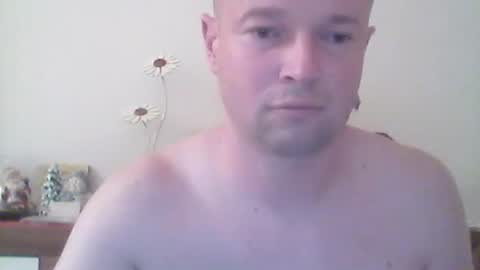 Snapshot of nick1990b chatting on 01/20/25, 06:21 nick1990b online show from 01/20/25, 06:21