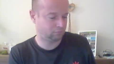 Snapshot of nick1990b chatting on 10/06/25, 11:18 nick1990b online show from 10/06/25, 11:18