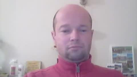 Snapshot of nick1990b chatting on 02/15/26, 06:37 nick1990b online show from 02/15/26, 06:37