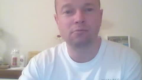 Snapshot of nick1990b chatting on 03/23/26, 06:23 nick1990b online show from 03/23/26, 06:23