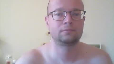Snapshot of nick1990b chatting on 04/25/26, 05:10 nick1990b online show from 04/25/26, 05:10
