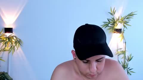 Snapshot of nick23_ chatting on 12/17/25, 07:31 nick23_ online show from 12/17/25, 07:31