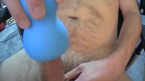 Snapshot of nick8592 chatting on 01/10/26, 04:47 Nick online show from 01/10/26, 04:47