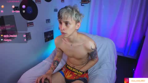 Snapshot of nick_bangover chatting on 01/13/26, 06:35 Nico online show from 01/13/26, 06:35