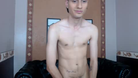 Snapshot of nick_damon chatting on 12/19/24, 09:17 Nick online show from 12/19/24, 09:17