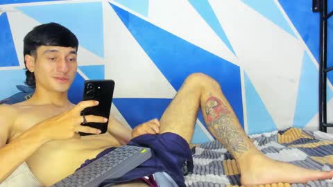 Snapshot of nick_damon chatting on 05/13/26, 10:27 Nick online show from 05/13/26, 10:27