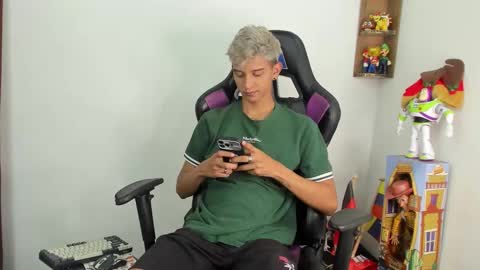 Frank online show from 12/19/25, 02:07