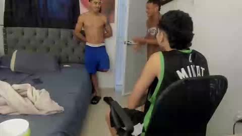 Snapshot of nick_master2 chatting on 03/19/26, 10:25 nick_master2 online show from 03/19/26, 10:25