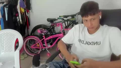 nick_master2 online show from 05/03/26, 06:19