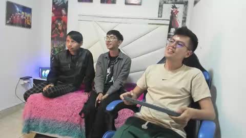 Snapshot of nick_vers chatting on 11/08/25, 07:45 nick_vers online show from 11/08/25, 07:45