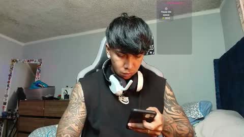 Nickhot0609 online show from 10/13/25, 05:35