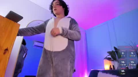 nicki_ripperton online show from 07/12/26, 12:01