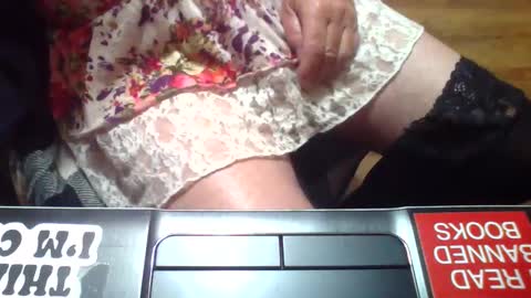 Snapshot of nickibabe1980 chatting on 10/24/25, 06:04 nickibabe1980 online show from 10/24/25, 06:04