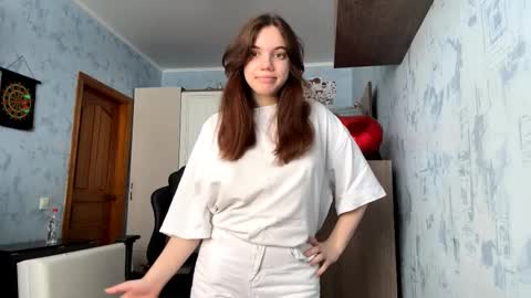 Snapshot of nickihickox chatting on 04/04/26, 09:51 Jin online show from 04/04/26, 09:51