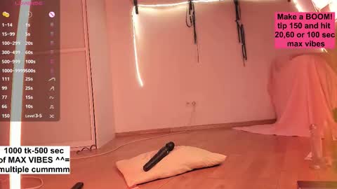 Karolina online show from 11/18/25, 09:03