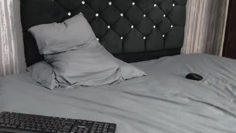 nickk_parkerr online show from 02/20/25, 09:00