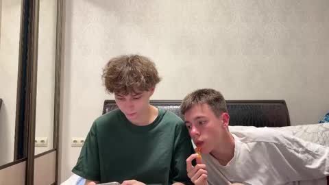 nickoxide online show from 09/15/25, 04:51