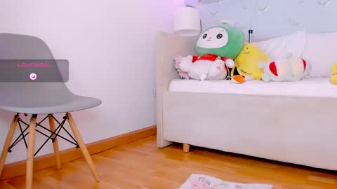 Nicolas online show from 02/11/25, 06:44