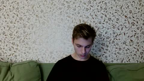 Snapshot of nicksuper8 chatting on 12/10/24, 03:22 Nick online show from 12/10/24, 03:22