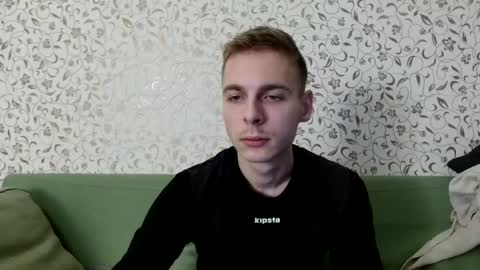 Snapshot of nicksuper8 chatting on 12/29/24, 08:33 Nick online show from 12/29/24, 08:33