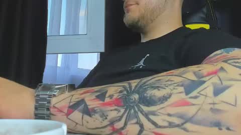 Snapshot of nicktattoomaster chatting on 05/27/26, 05:43 nicktattoomaster online show from 05/27/26, 05:43