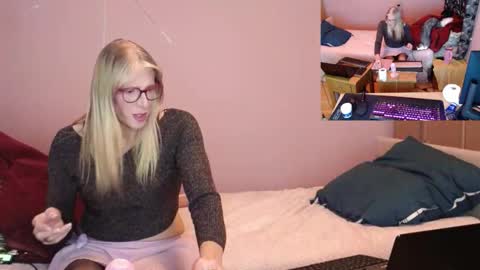 Snapshot of nicktu52 chatting on 02/21/26, 01:39 nicktuuk online show from 02/21/26, 01:39