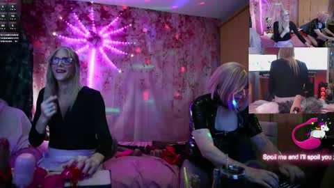 Snapshot of nicktu52 chatting on 05/15/26, 11:45 nicktuuk online show from 05/15/26, 11:45