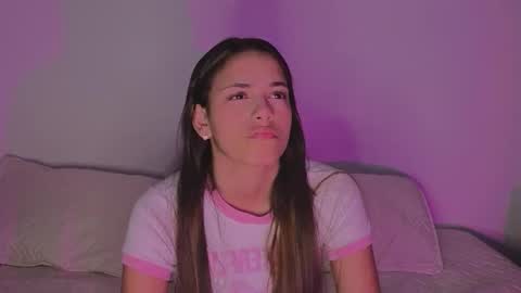 Snapshot of nicky_and_blake chatting on 12/07/24, 01:03 nicky and blake online show from 12/07/24, 01:03