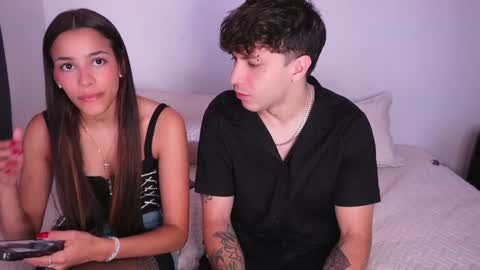 Snapshot of nicky_and_blake chatting on 12/12/24, 07:59 nicky and blake online show from 12/12/24, 07:59