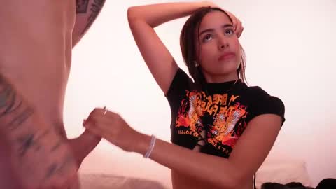 Snapshot of nicky_and_blake chatting on 02/26/25, 06:00 nicky and blake online show from 02/26/25, 06:00