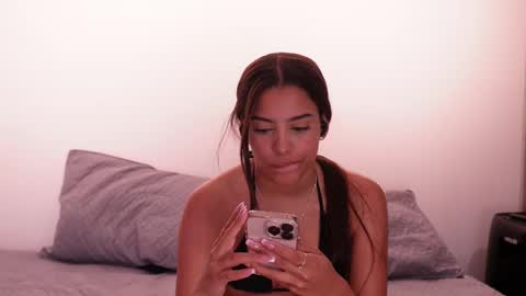 Snapshot of nicky_and_blake chatting on 03/10/25, 08:56 nicky and blake online show from 03/10/25, 08:56