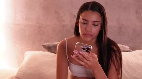 Snapshot of nicky_and_blake chatting on 10/01/25, 09:10 nicky and blake online show from 10/01/25, 09:10