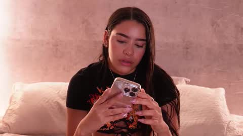 Snapshot of nicky_and_blake chatting on 10/05/25, 04:49 nicky and blake online show from 10/05/25, 04:49