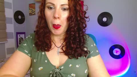 Snapshot of nicky_lucy_m chatting on 12/16/24, 07:15 lucy online show from 12/16/24, 07:15