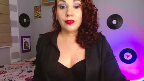 Snapshot of nicky_lucy_m chatting on 01/09/25, 06:59 lucy online show from 01/09/25, 06:59