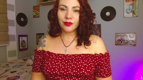 Snapshot of nicky_lucy_m chatting on 01/31/25, 05:30 lucy online show from 01/31/25, 05:30