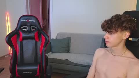 Nicki  Danny online show from 03/02/25, 03:02