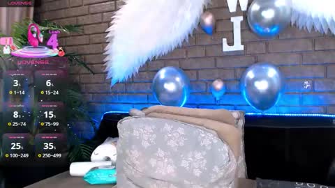 Snapshot of nicky_owl chatting on 02/15/26, 02:03 Today is my 41st birthday And in 2 hours Im waiting for you on the stream Stock up on tokens and a good mood Nicky online show from 02/15/26, 02:03
