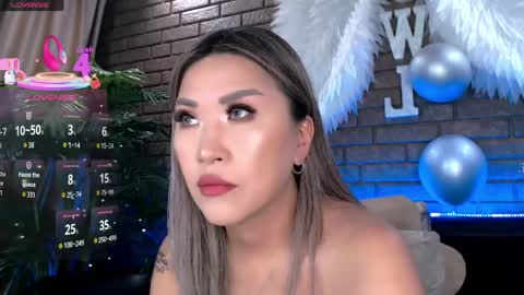 Snapshot of nicky_owl chatting on 04/17/26, 06:05 Today is my 41st birthday And in 2 hours Im waiting for you on the stream Stock up on tokens and a good mood Nicky online show from 04/17/26, 06:05