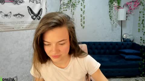 Snapshot of nicky_r0se chatting on 05/28/26, 03:04 Ameli online show from 05/28/26, 03:04