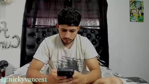 Snapshot of nicky_vance chatting on 11/03/25, 06:53 nicky online show from 11/03/25, 06:53