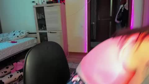 Nicky Weekends online show from 02/09/25, 11:36