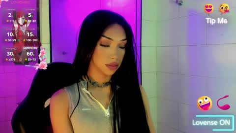 Snapshot of nickynoa chatting on 10/02/25, 04:08 Nicky online show from 10/02/25, 04:08