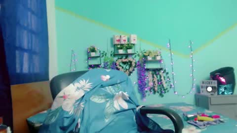 Snapshot of nickyribeiro chatting on 03/08/25, 07:53 nickyribeiro online show from 03/08/25, 07:53