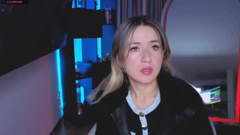 Nicky online show from 11/21/25, 09:46