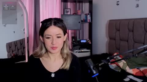 Nicky online show from 02/12/26, 04:35