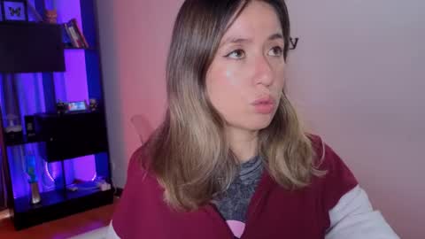 Nicky online show from 04/29/26, 08:48